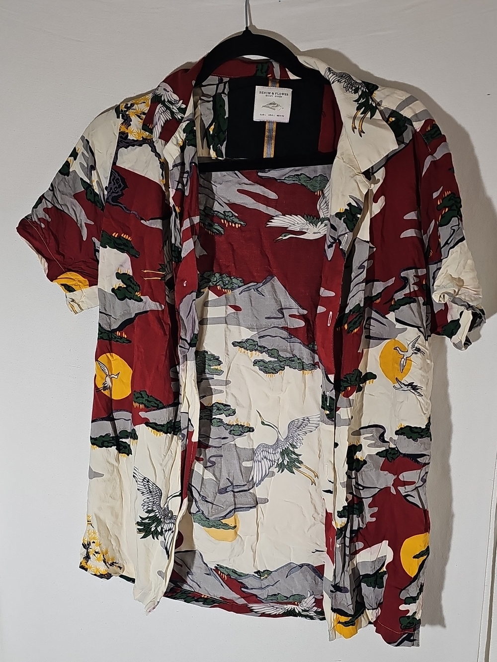 Denim & Flower Burgundy, Cream & Yellow Crane-Print Short-Sleeve Shirt